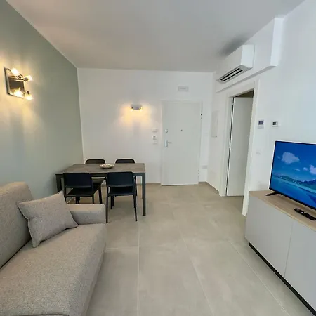 Palms Beach Pesaro Residence-2
